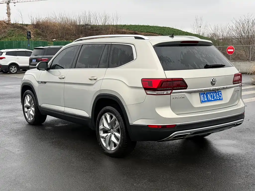 Volkswagen Teramont 2018 — фото 13