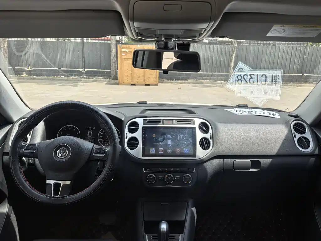 Volkswagen Tiguan 2017 — фото 8