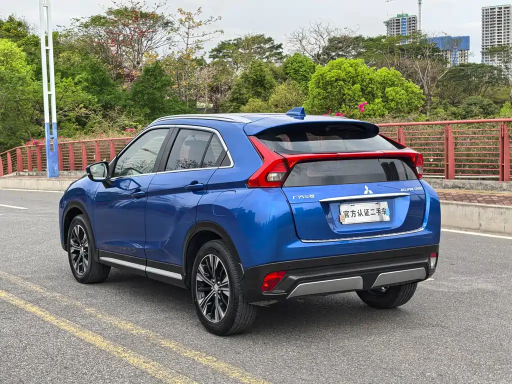 Mitsubishi Eclipse Cross 2019 — фото 17