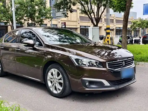 Peugeot 508 2016 — фото 25
