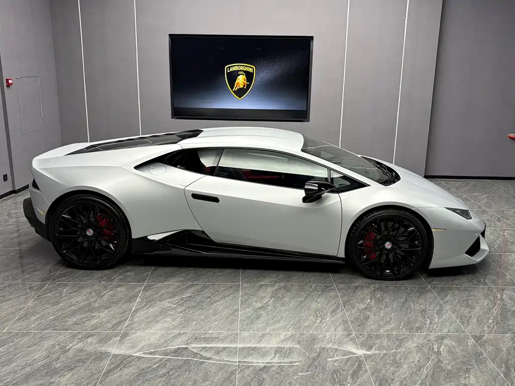 Lamborghini Huracan 2016 — фото 8