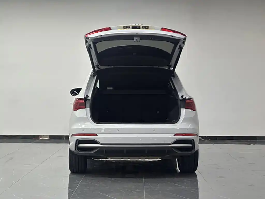 Audi Q3 2022 — фото 9