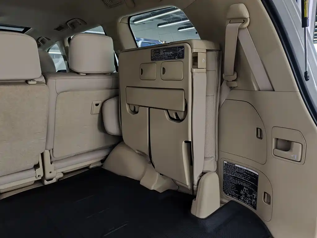 Toyota Land Cruiser 2017 — фото 12
