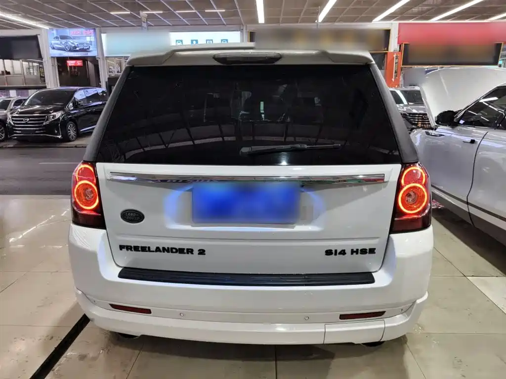 Land Rover Freelander 2 2014 — фото 4