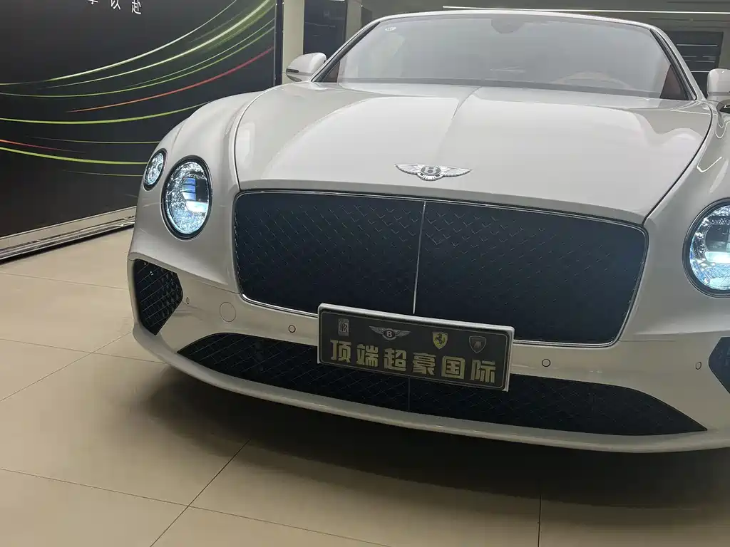 Bentley Continental 2025