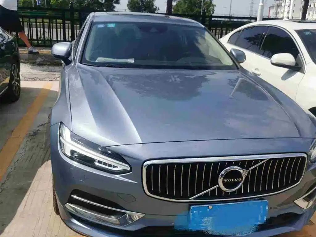 Volvo S90 2019