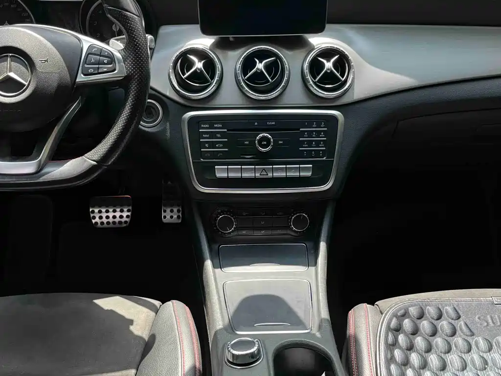 Mercedes-Benz CLA 2018 — фото 20