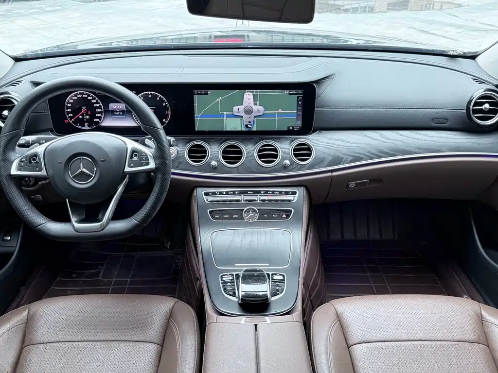 Mercedes-Benz E-Class 2018 — фото 8