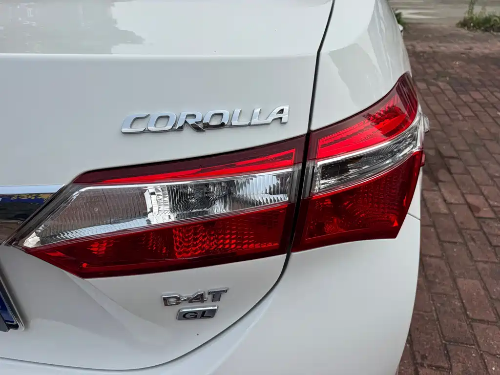 Toyota Corolla 2017 — фото 16