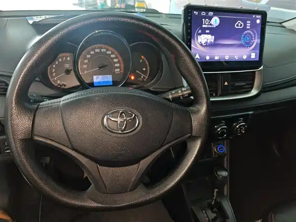 Toyota Yaris L 2020