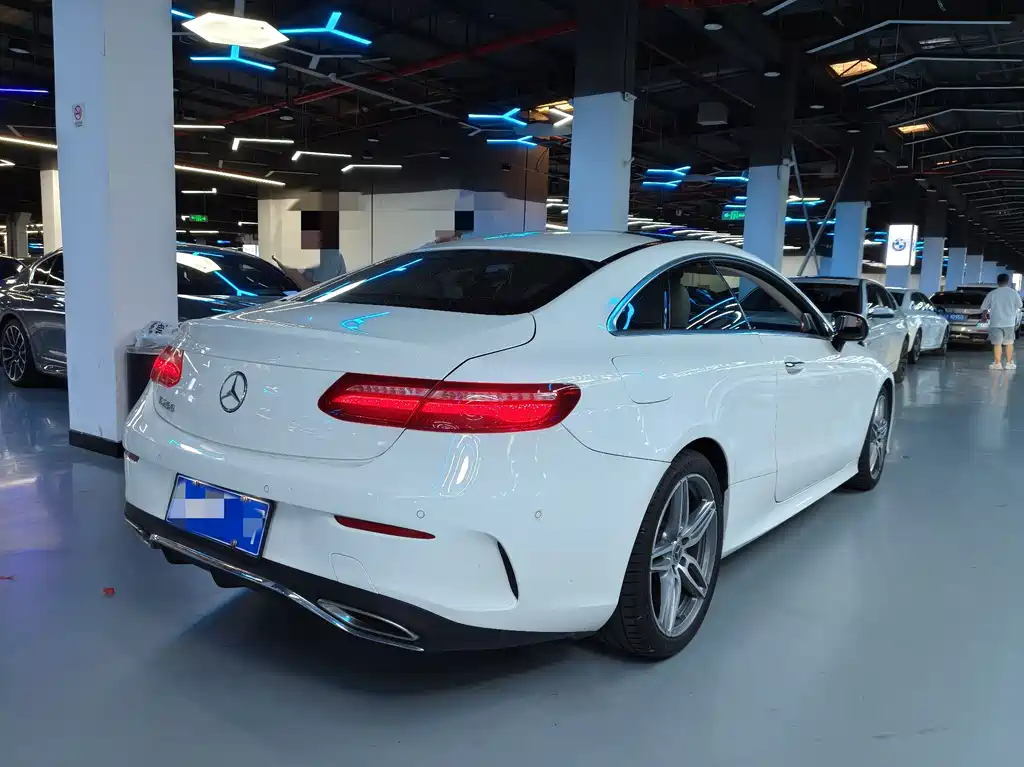 Mercedes-Benz E-Class 2020 — фото 18