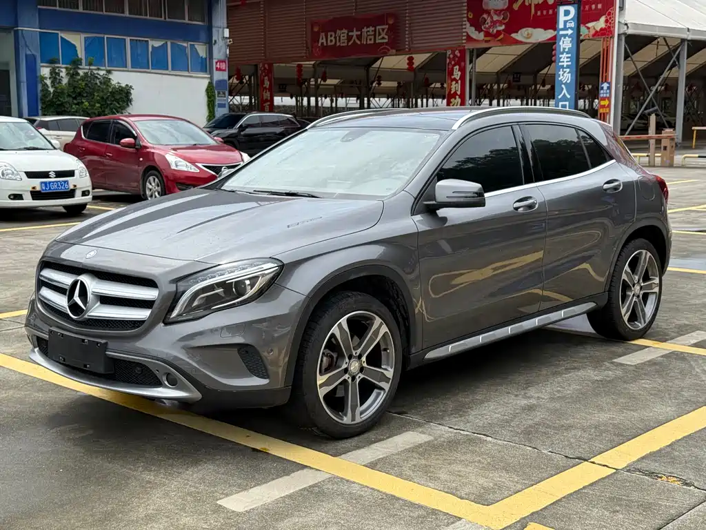 Mercedes-Benz GLA 2015