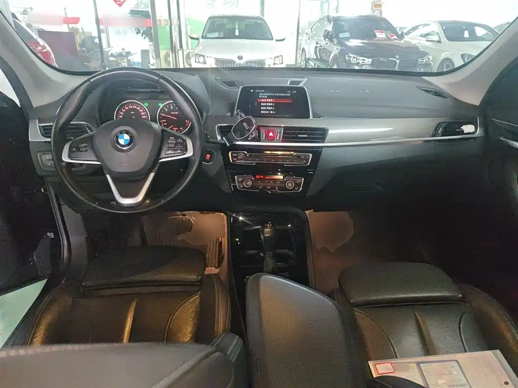 BMW X1 2018 — фото 12
