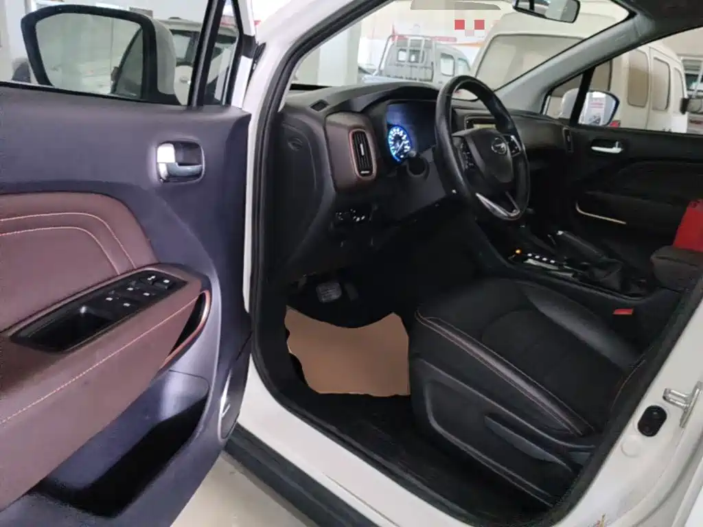 GAC Trumpchi GS3 2019 — фото 16