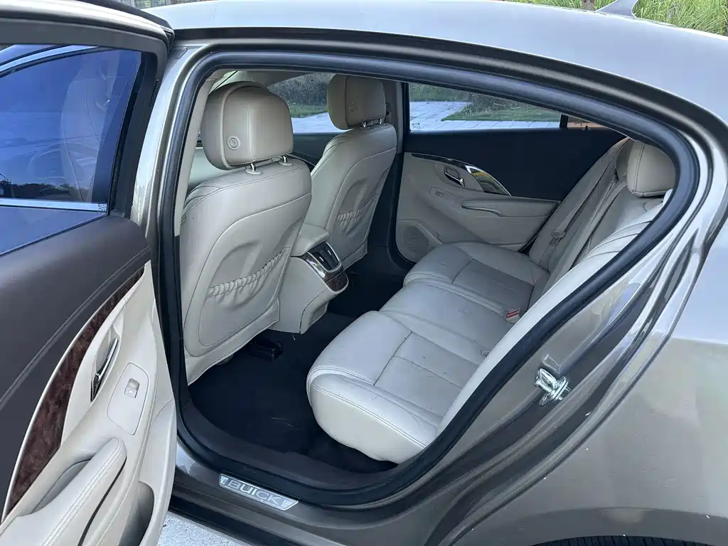Buick LaCrosse 2013 — фото 11