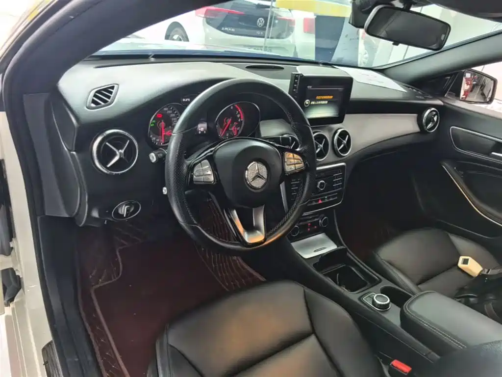 Mercedes-Benz CLA 2016 — фото 10