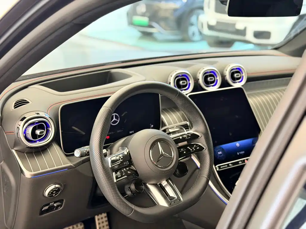 Mercedes-Benz GLC AMG 2025 — фото 24