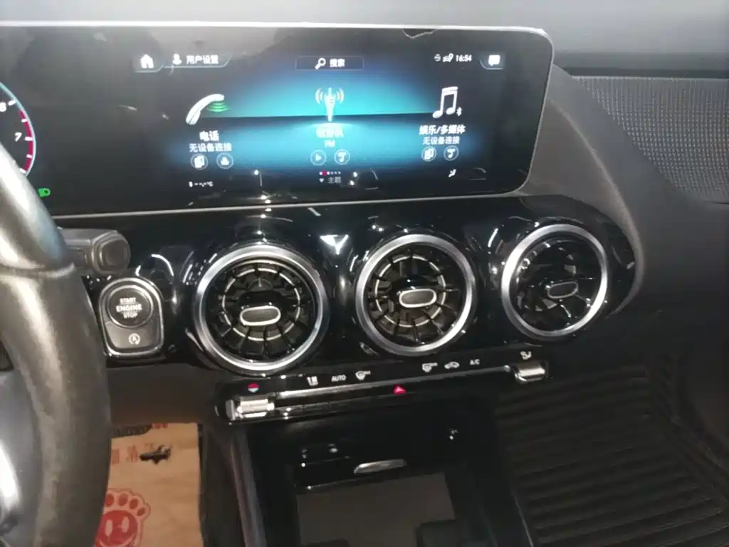 Mercedes-Benz B-Class 2020 — фото 13