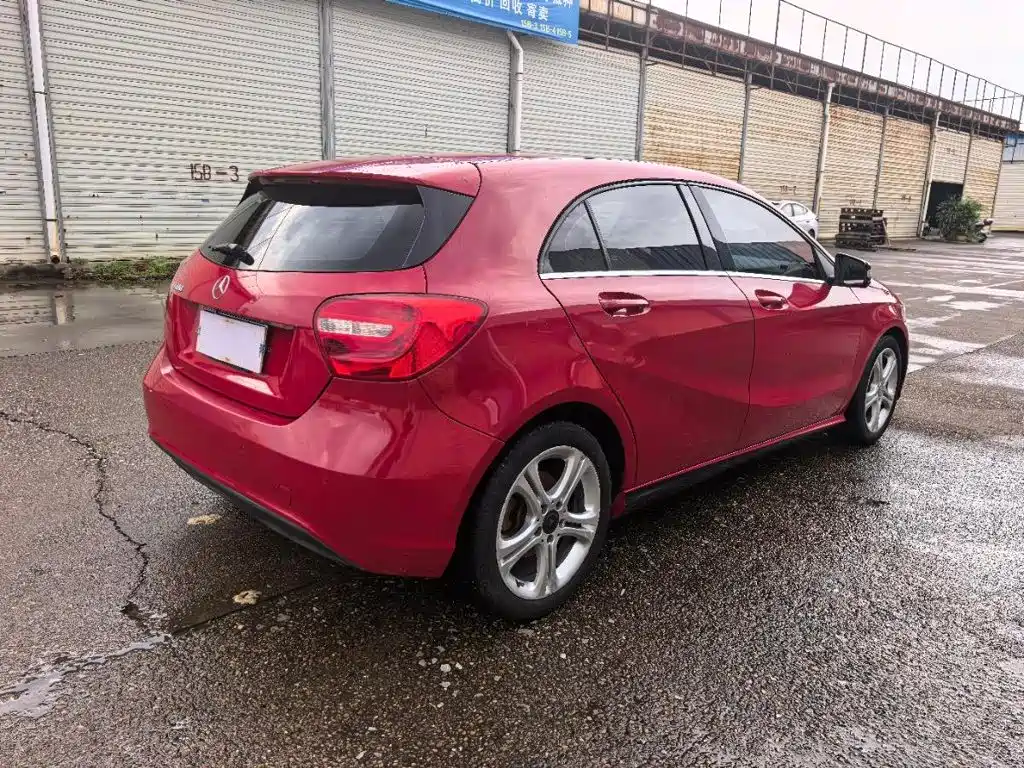 Mercedes-Benz A-Class 2014