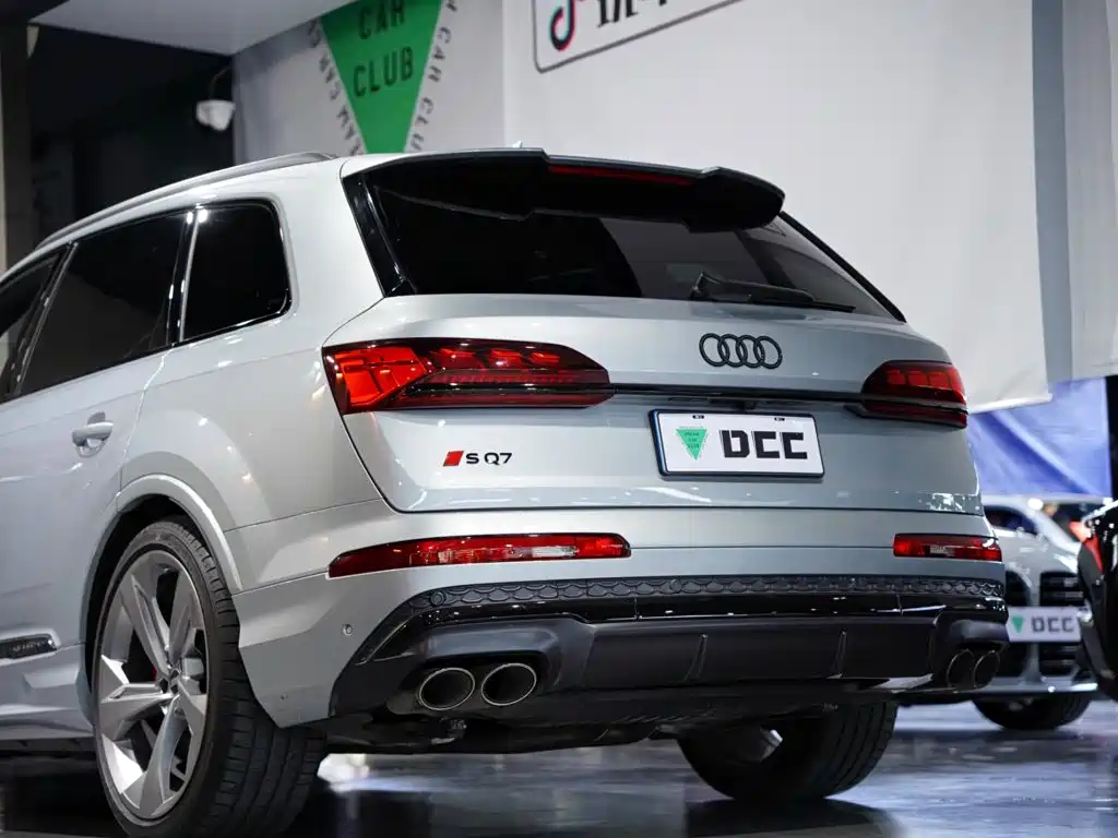 Audi SQ7 2024 — фото 34