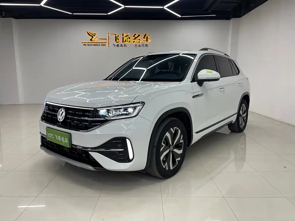 Volkswagen GTE PHEV 2023