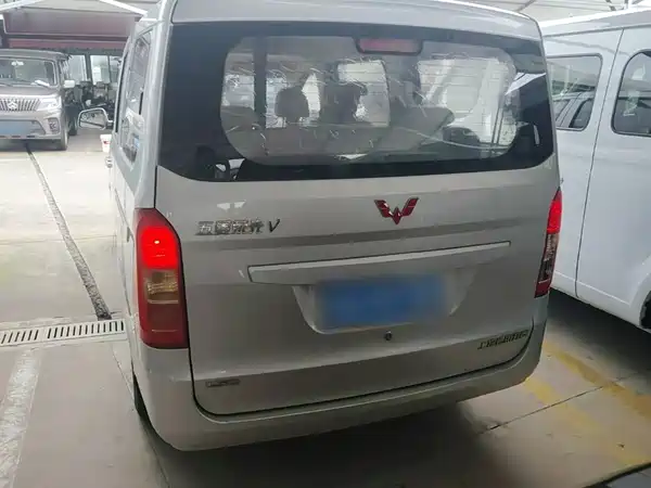 Wuling Rongguang V 2017