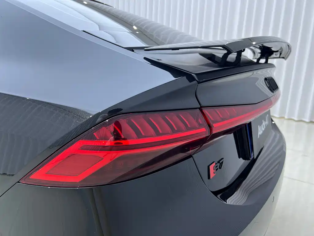 Audi A7 2019 — фото 12