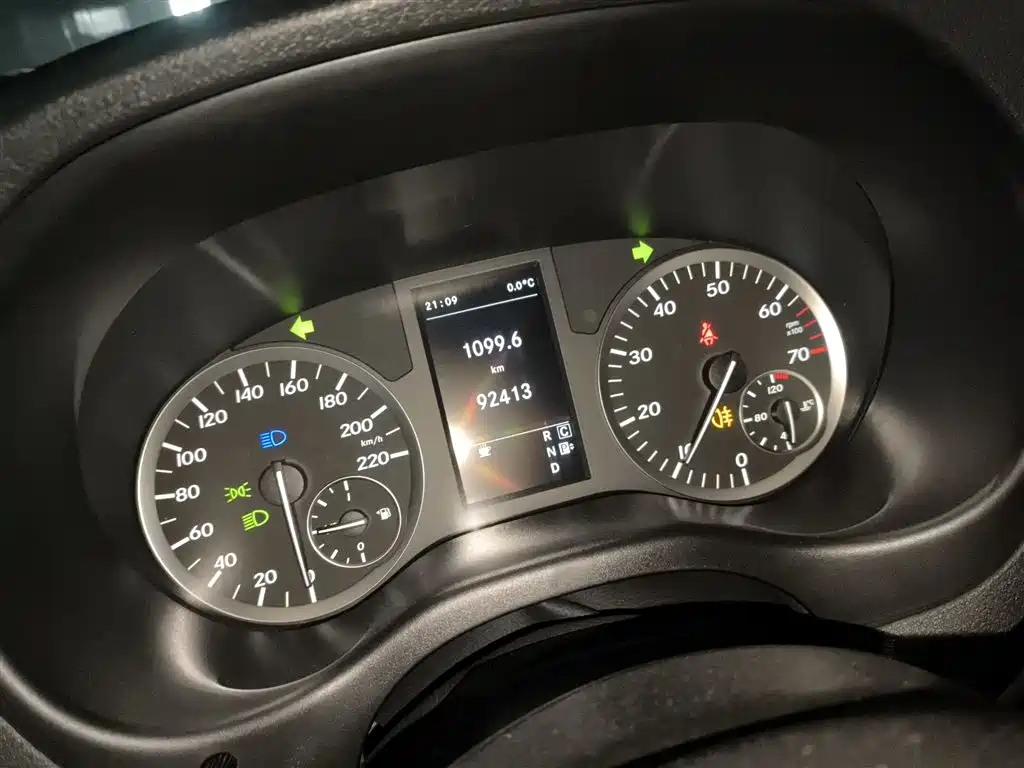 Mercedes-Benz Vito 2018 — фото 17