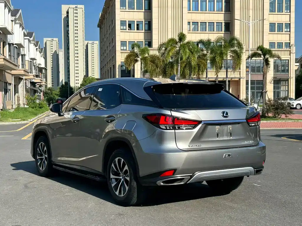 Lexus RX 2022 — фото 4