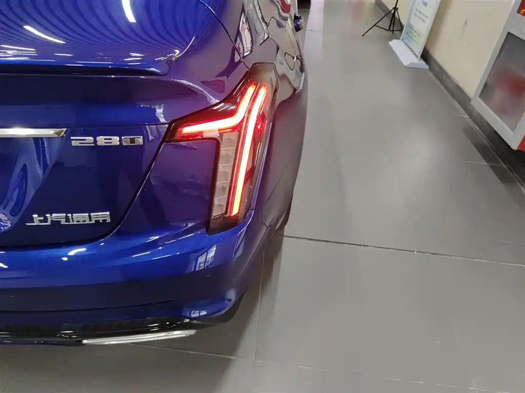 Cadillac CT5 2023 — фото 24