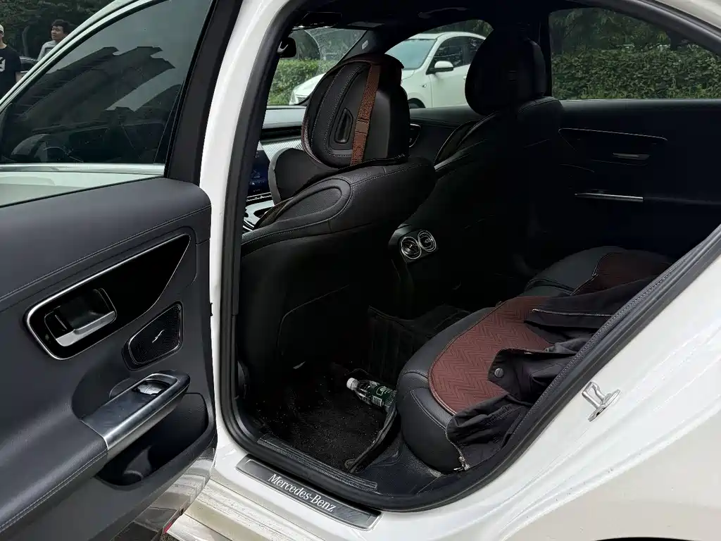 Mercedes-Benz C-Class 2023