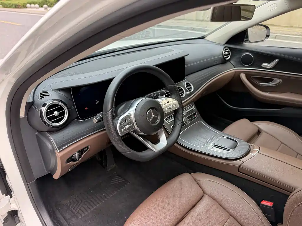 Mercedes-Benz E-Class 2020 — фото 8