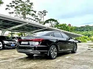 Volkswagen Passat 2023