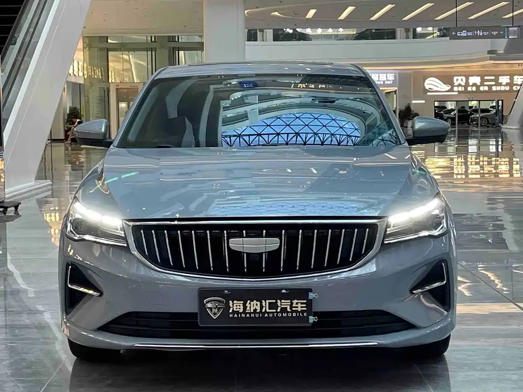 Geely Emgrand 2024 — фото 2
