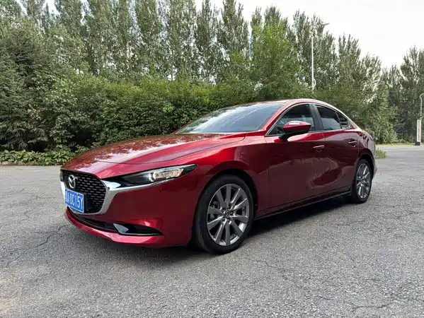 Mazda 3 Axela 2023