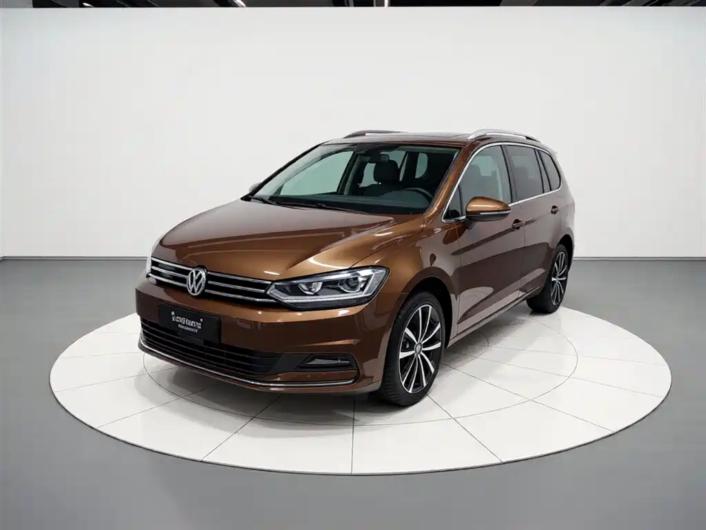 Volkswagen Touran 2017 — фото 2