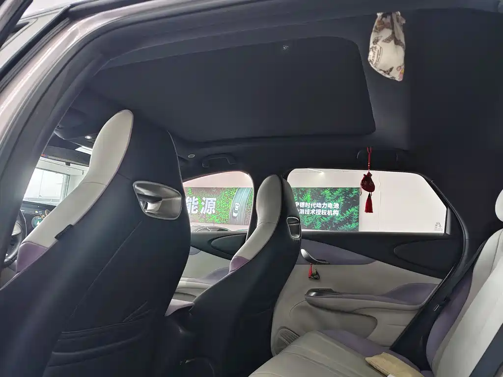 BYD Dolphin 2022 — фото 10