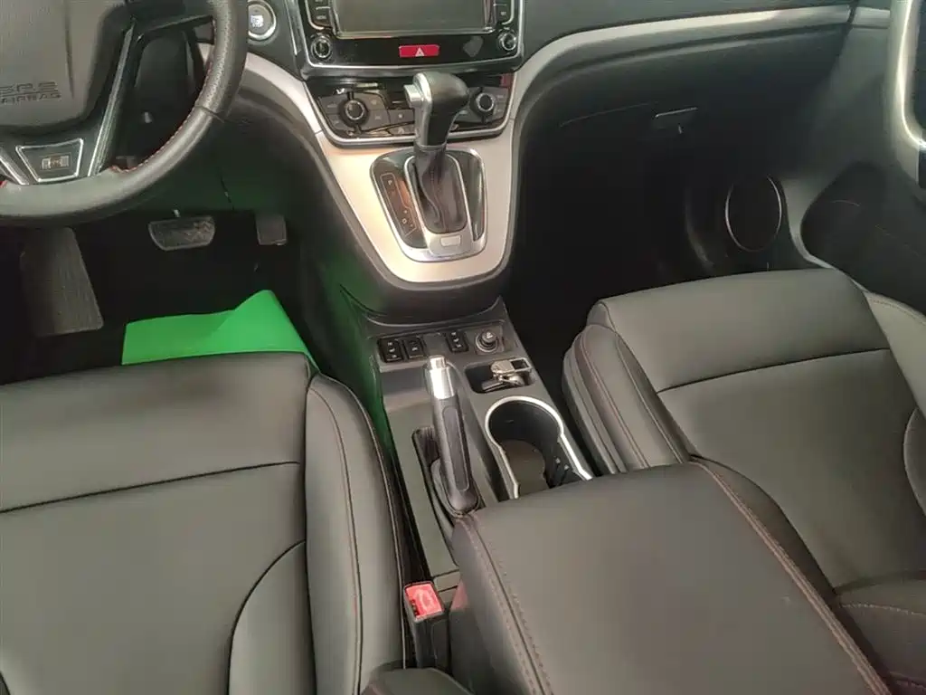 Haval H6 2015 — фото 10
