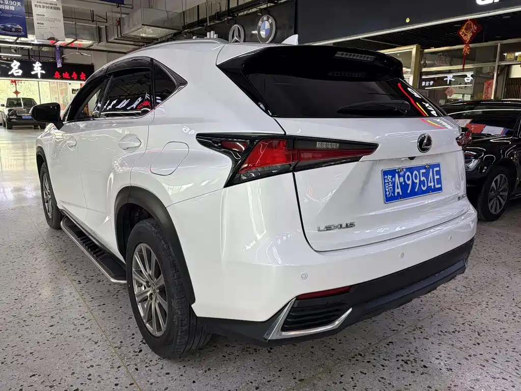 Lexus NX 2020 — фото 4