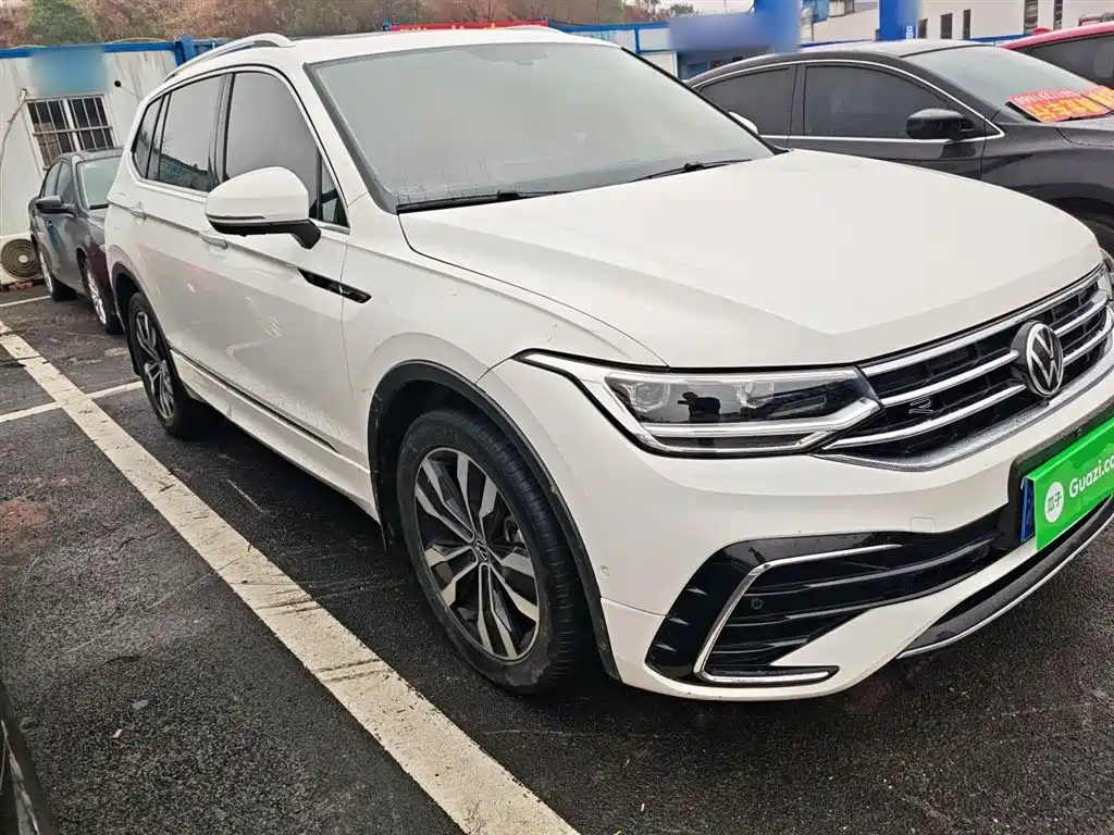 Volkswagen Tiguan L 2022 — фото 4