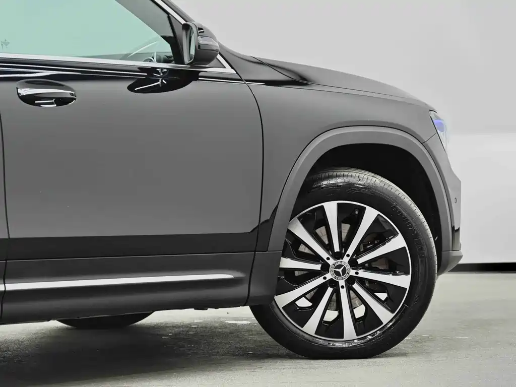 Mercedes-Benz GLB 2023 — фото 9