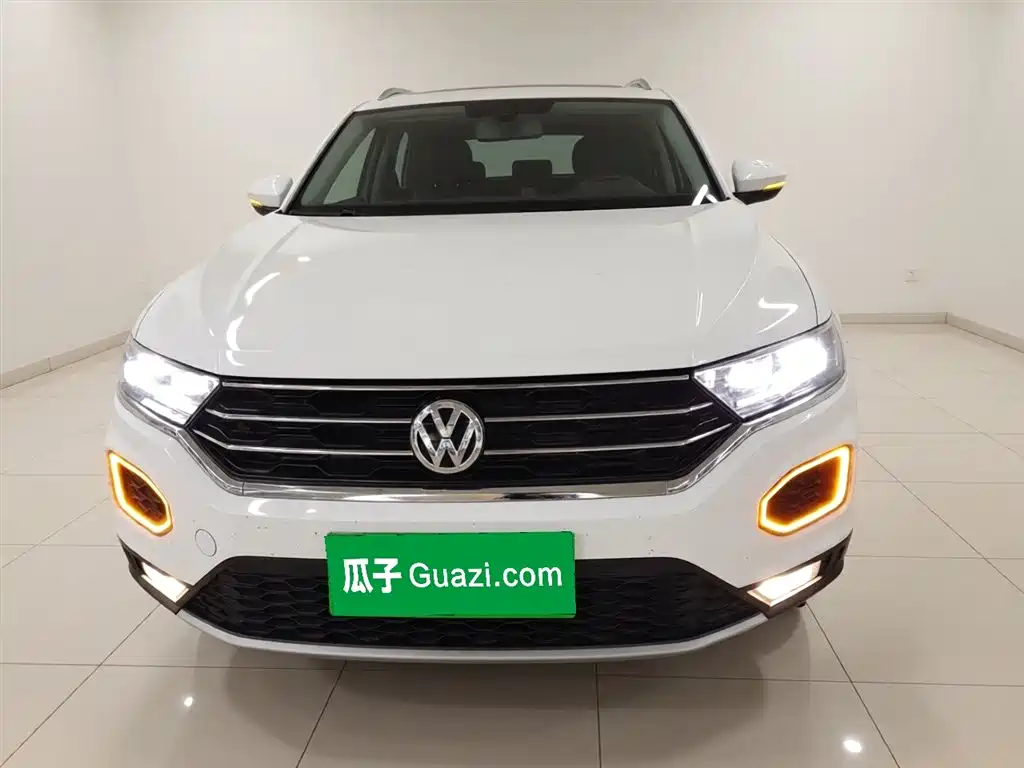 Volkswagen T-Roc 2021 — фото 3