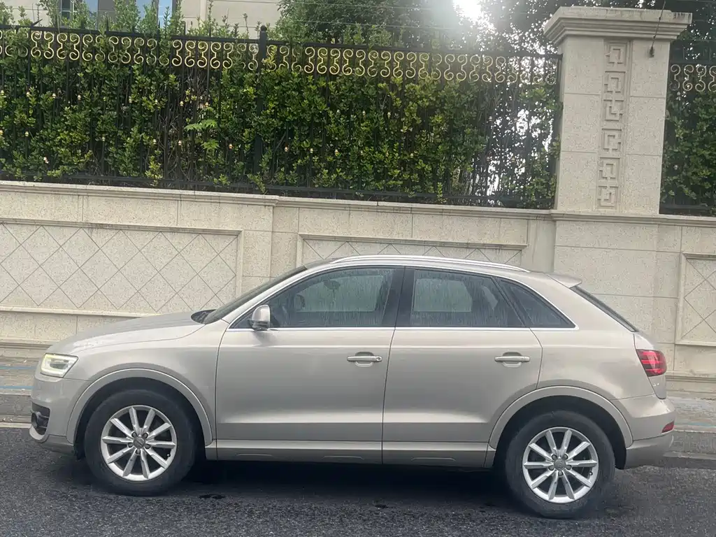 Audi Q3 2013