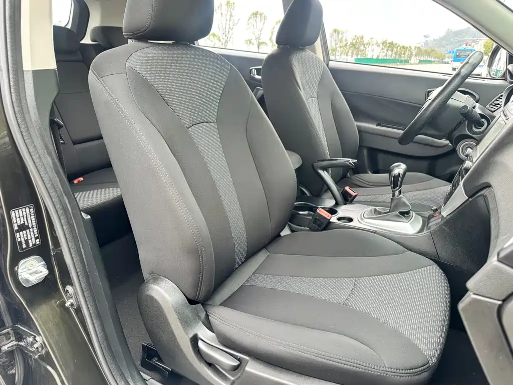 GAC Motor Trumpchi GS5 2014 — фото 21