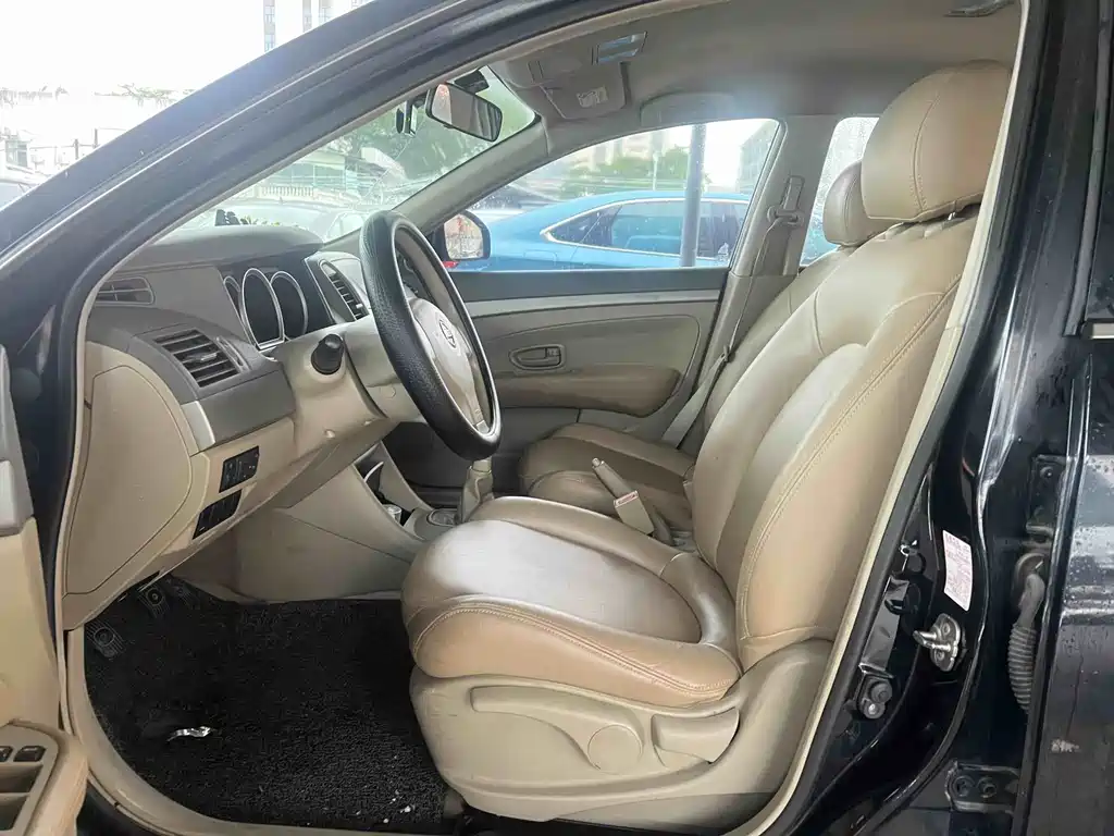 Nissan Sylphy 2014