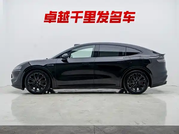Luxeed R7 2025