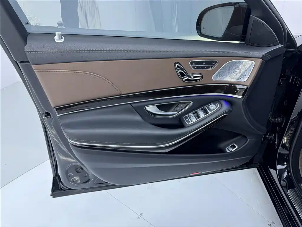 Mercedes-Benz Maybach S-Class 2019 — фото 18