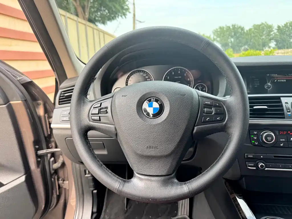 BMW X3 2014 — фото 10