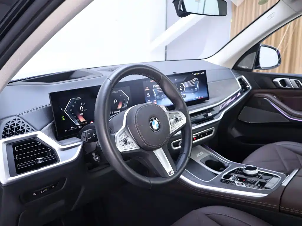 BMW X5 2025 — фото 11