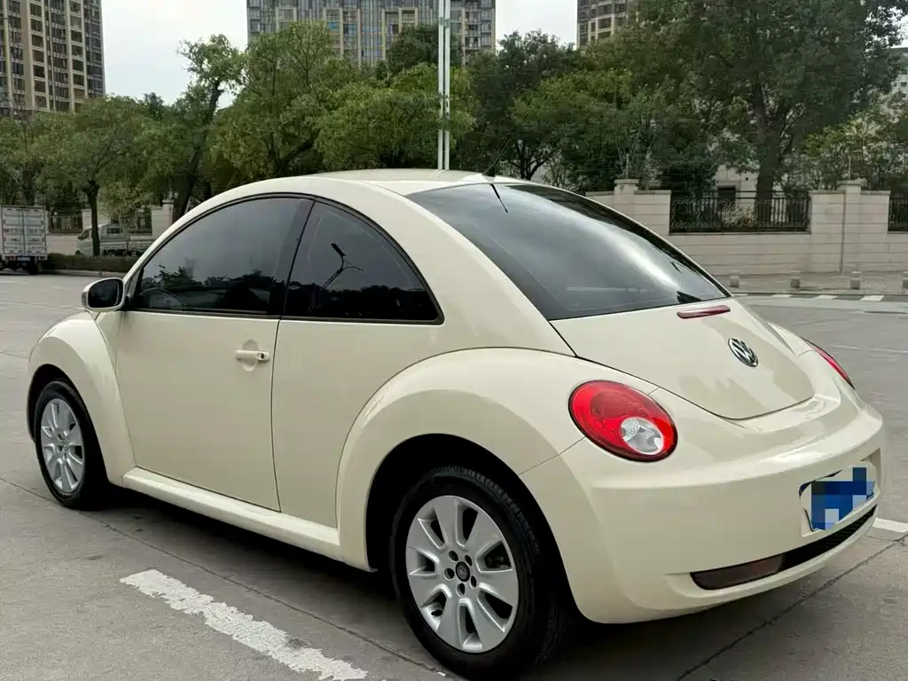Volkswagen Beetle 2011